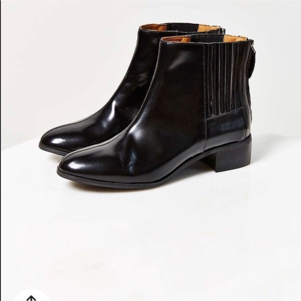 Urban Outfitters Black Sycamore Boots Sz 9
